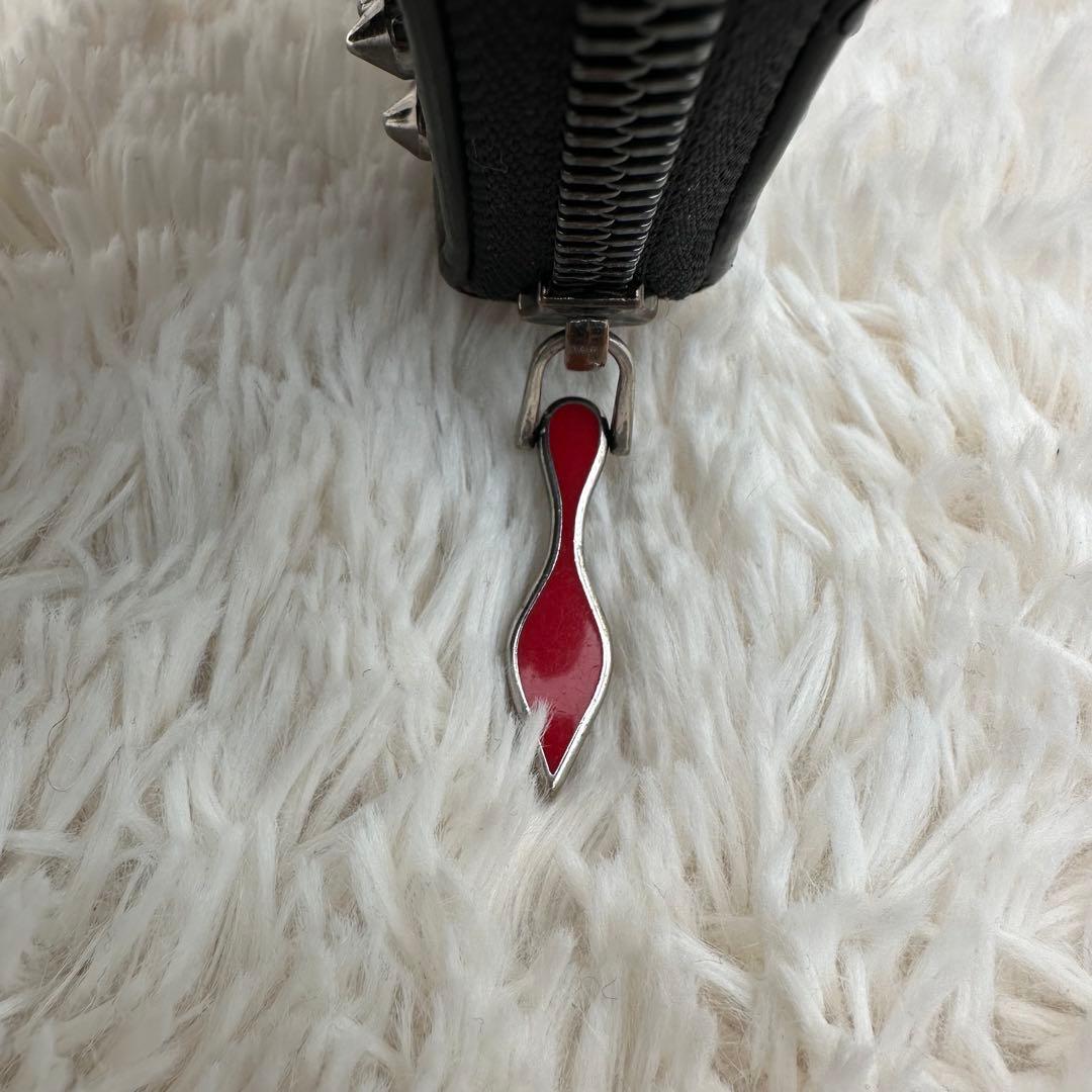 ✨美品✨ルブダン　長財布　ラウンドジップ　スタッズ　パネトーネ　レザー　黒