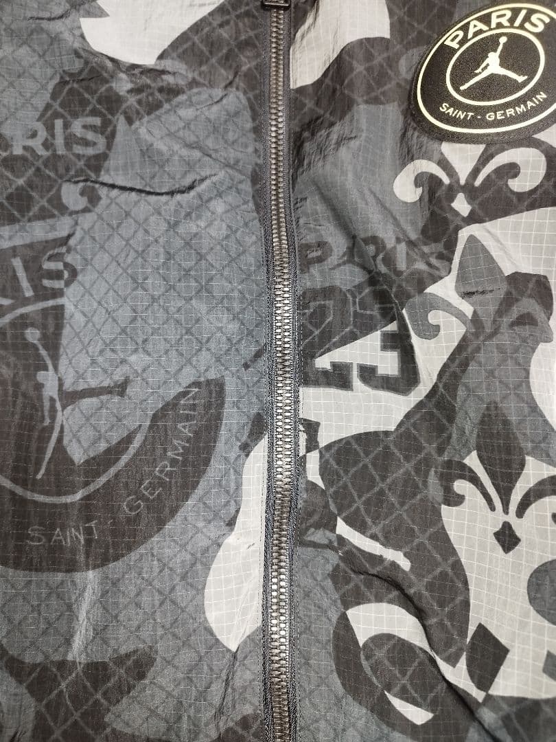 新品　NIKE　ナイキ　JORDAN　ジョーダン　パリサンジェルマン　アウター