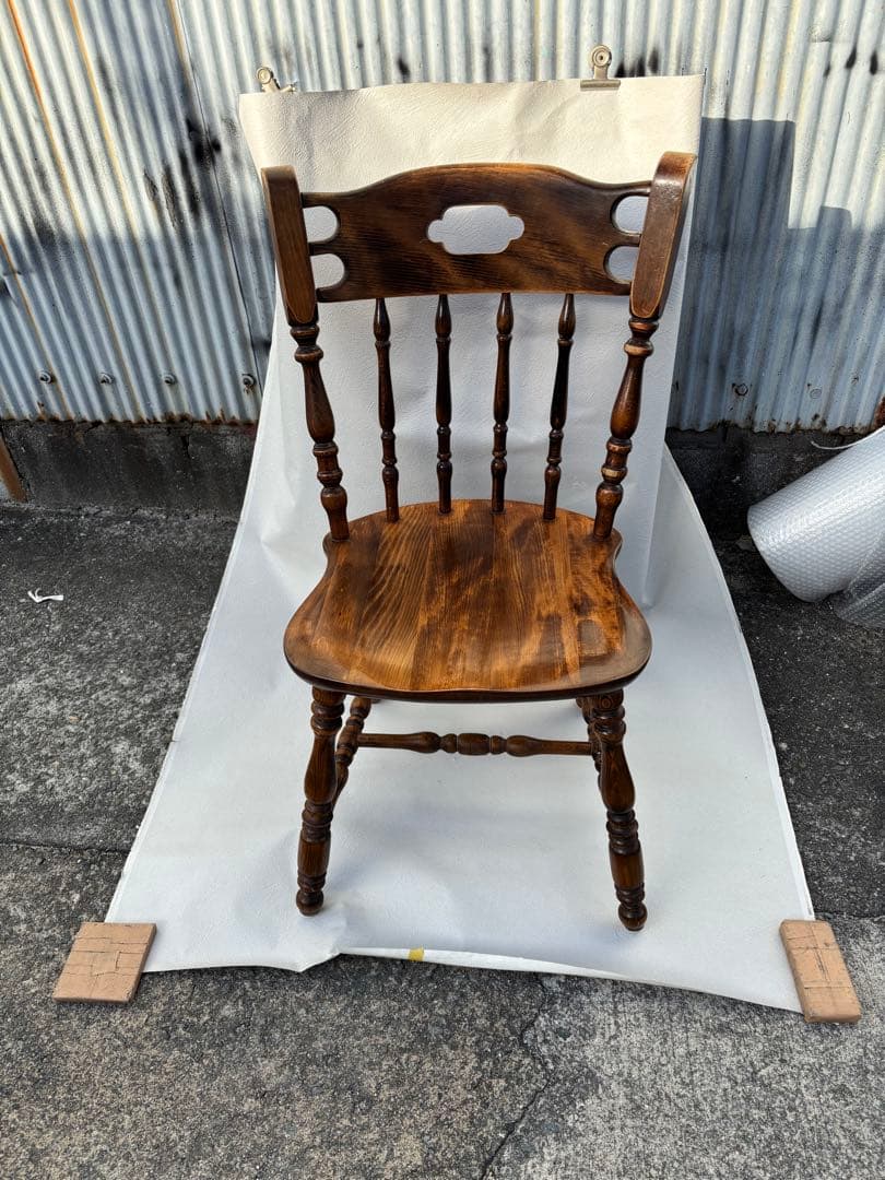 アンティークな飛騨産業のウィンザーチェア　キツツキマーク　椅子希少