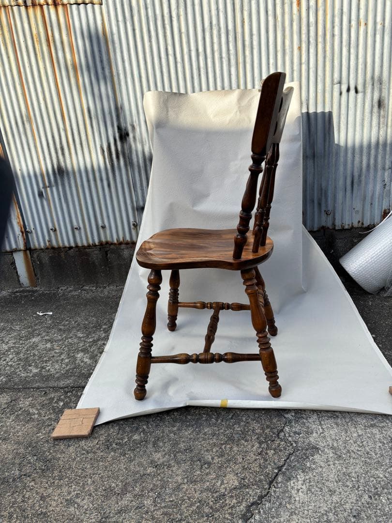 アンティークな飛騨産業のウィンザーチェア　キツツキマーク　椅子希少