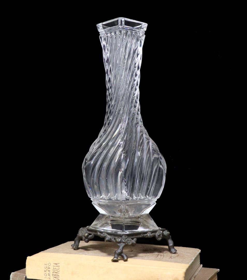 オールド・バカラ 1880年頃 スワール装飾ブロンズ台座 大型花瓶 31.5cm