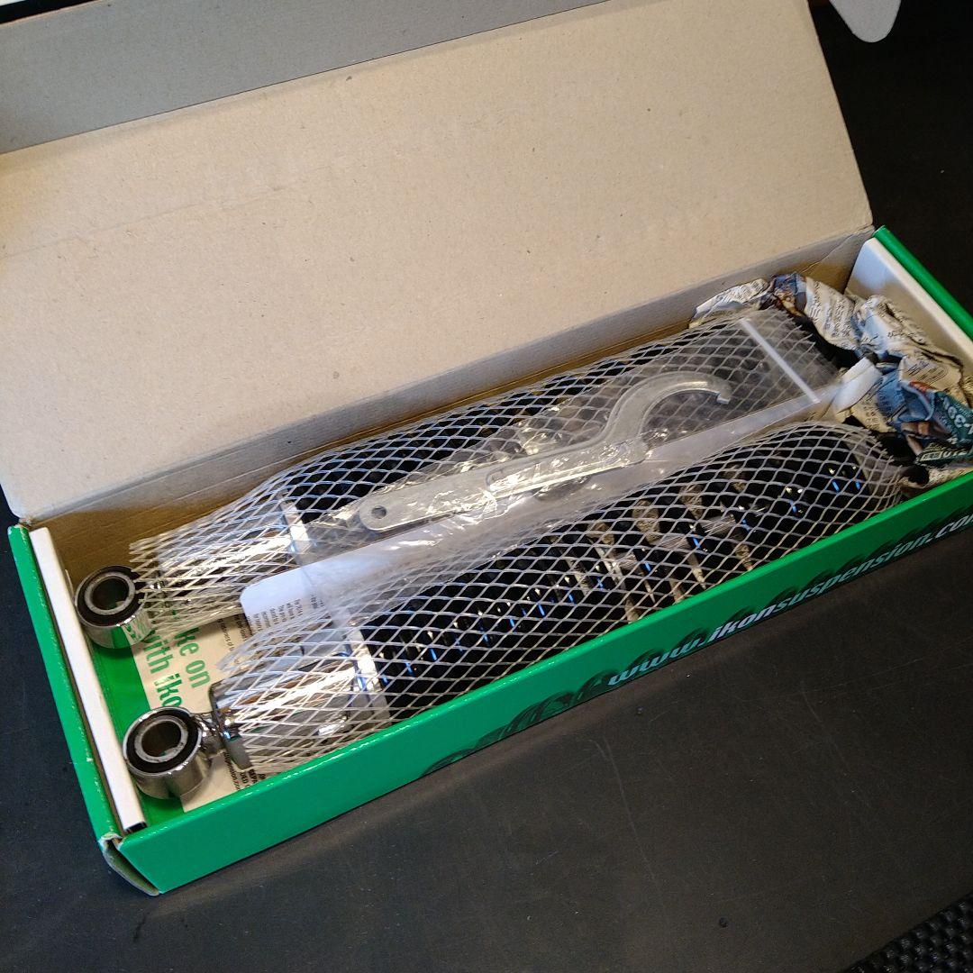 ボンネビル サスペンション IKON アイコン 7610-1602リアサス