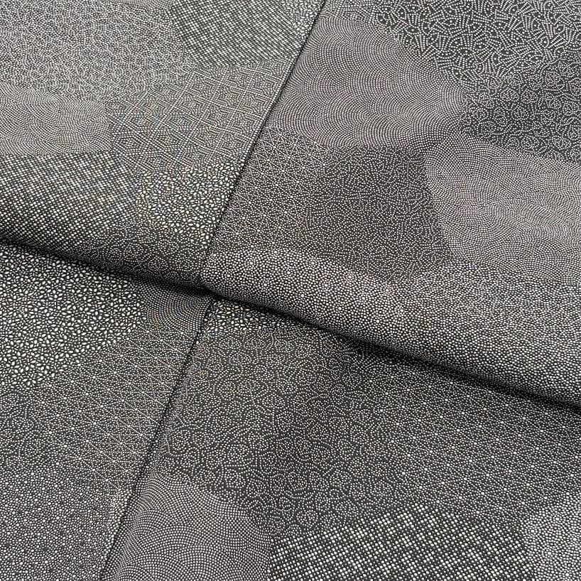 藤　江戸小紋　寄せ柄　ちりめん　裄66㎝　美品　黒色系　正絹　K802