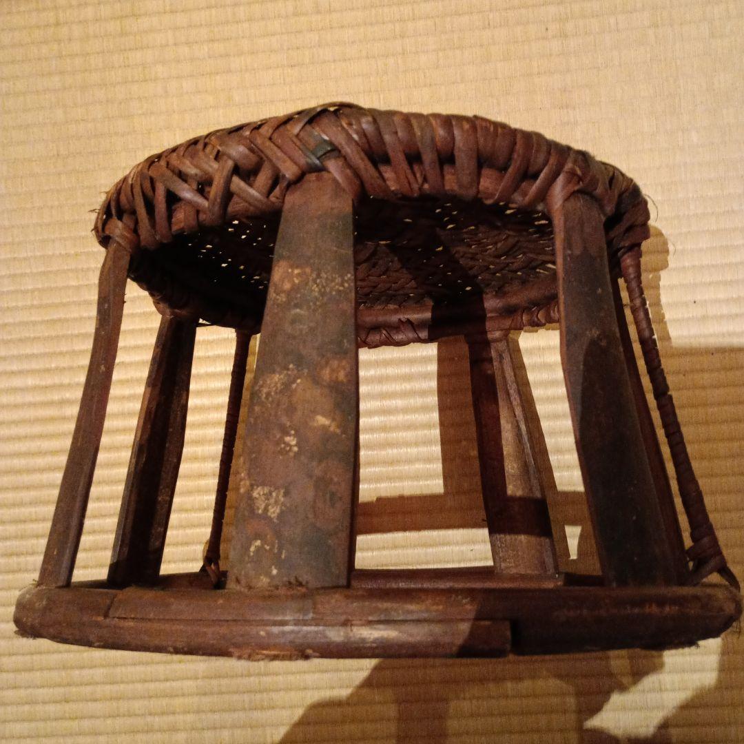 円形編み込みスツール　ラオス