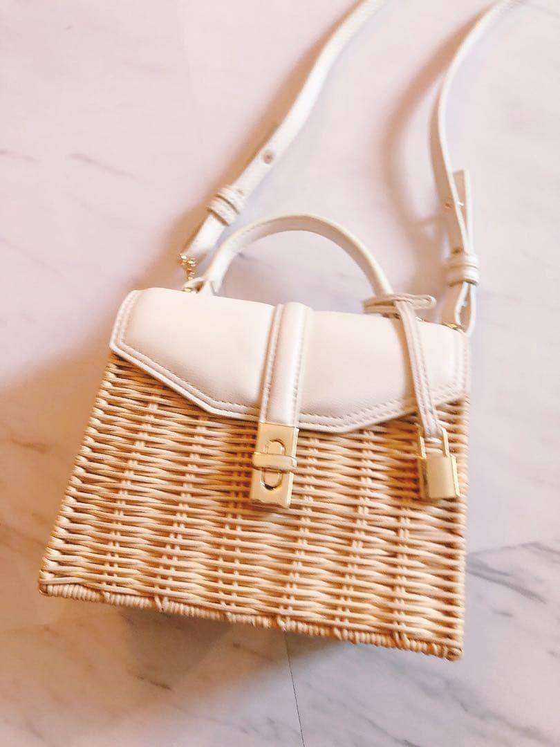 セルフォード　カゴバッグ　ショルダー付き