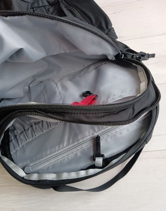 MR-33 ARC'TERYX ブラックバックパック 新品タグ付き