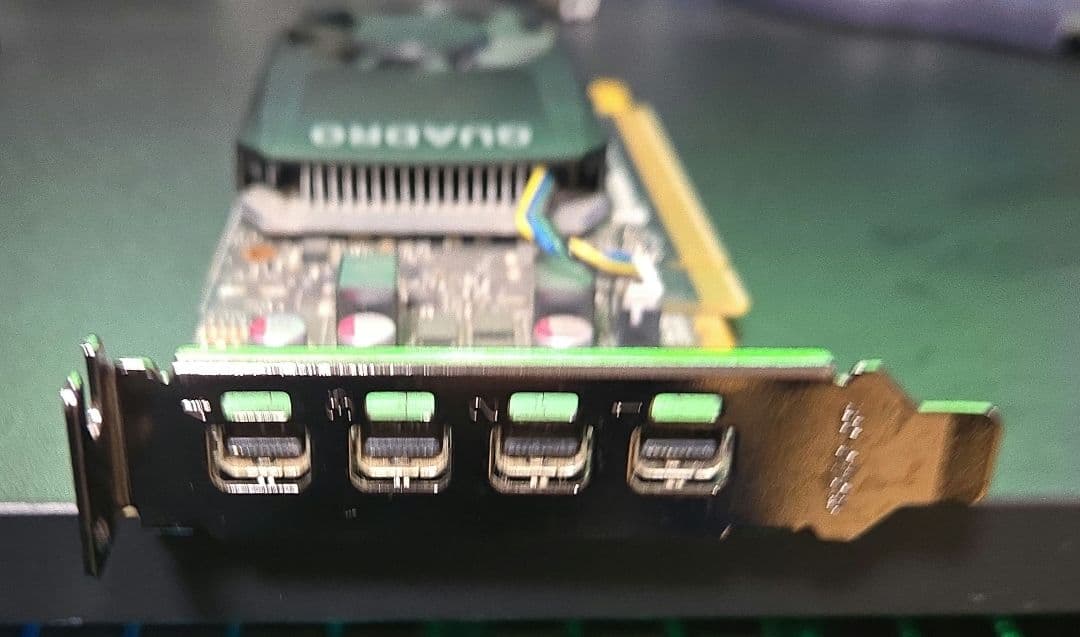 K*K様 NVIDIA グラフィックボード QUADRO P1000(変換ケーブ