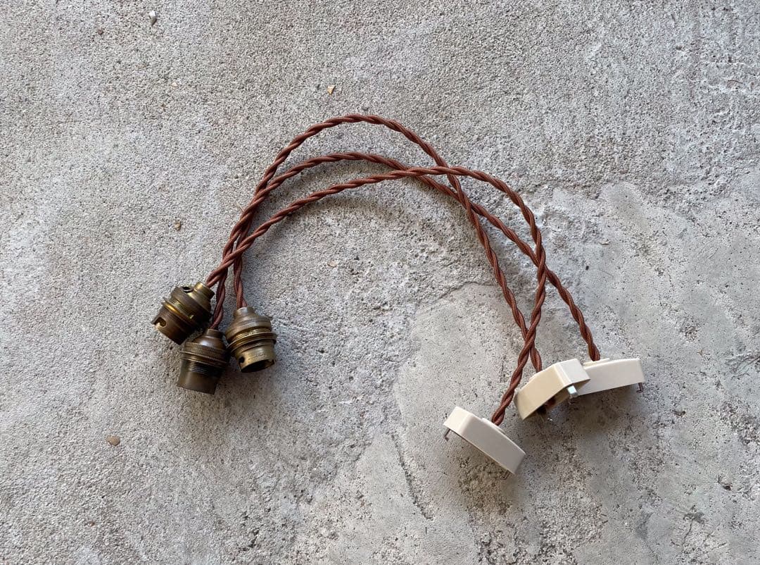 最安値！c-25. 送料無料！フランスアンティーク 3個セット ソケット ランプ