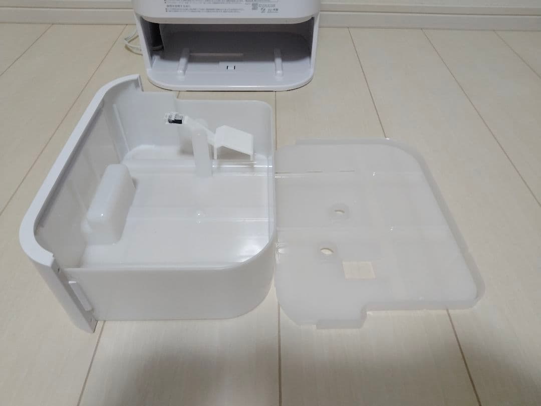 2021年製　アイリスオーヤマ　除湿機　IJD-JN50-W 衣類乾燥除湿機