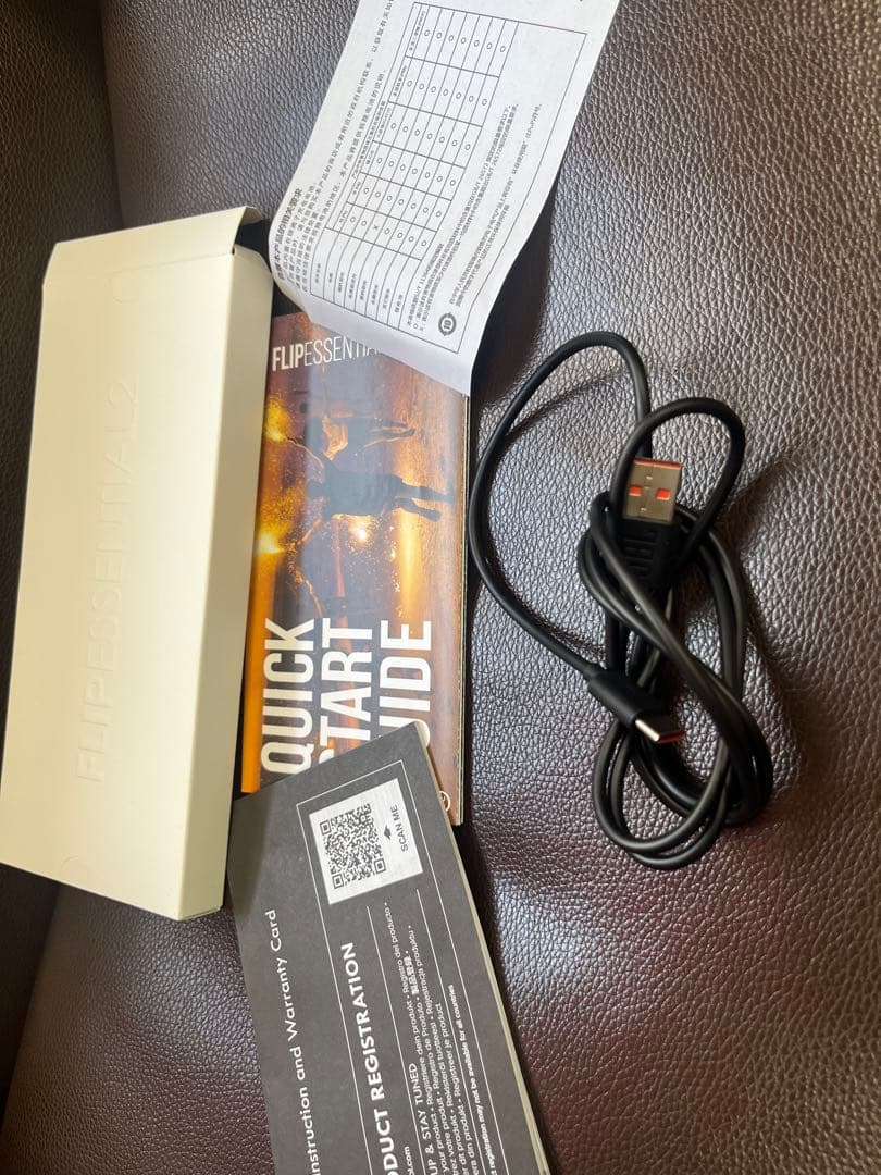 JBL FLIP ESSENTIAL2 Bluetoothスピーカー　ほぼ新品