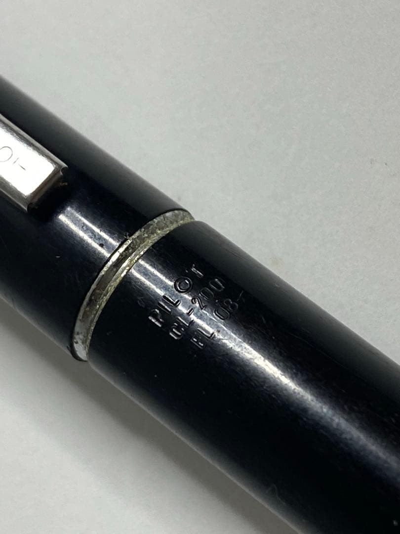 PILOT パイロットキャップレス　ノック式　万年筆　ペン先14K インク付き