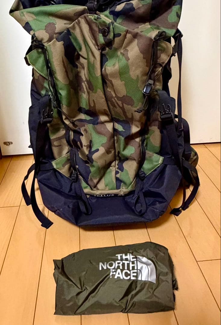 THE NORTH FACE TELLUS 35迷彩リュック