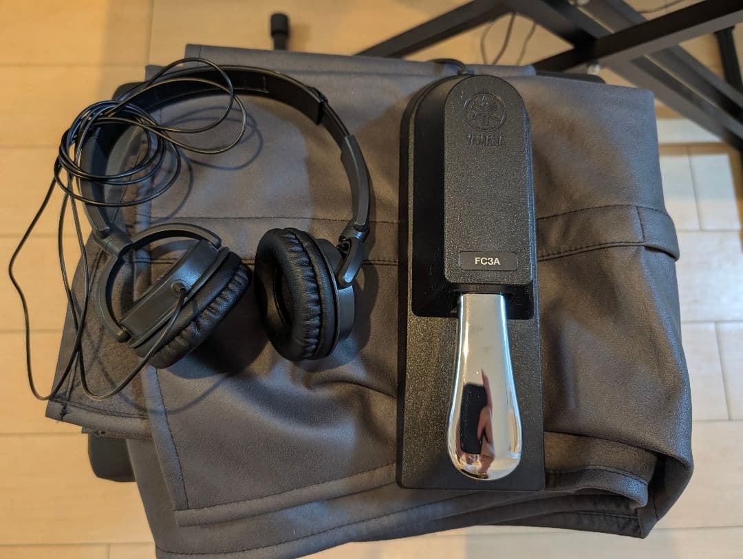 ヤマハ YAMAHA P-225B、ヘッドホン、ペダル、カバーセット