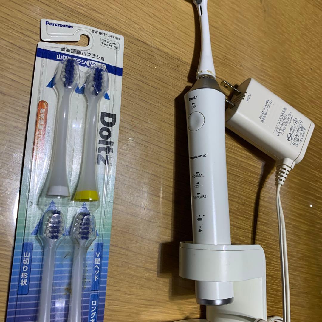 値下げパナソニックPana音波振動ハブラシドルツ　EW-DE54 軽小女性