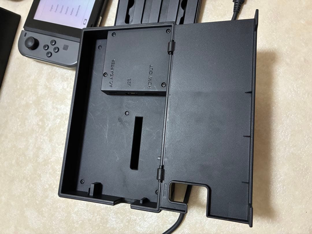 Nintendo Switch 本体 付属品有　動作確認済み