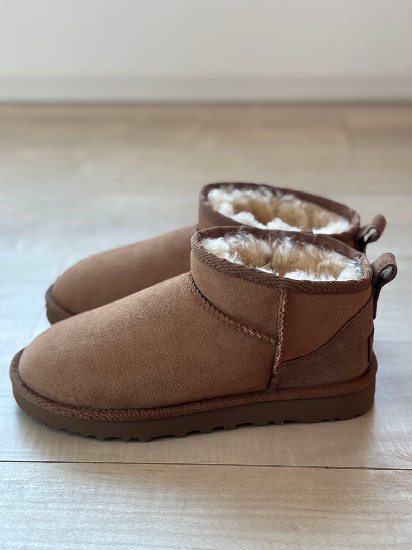 新品未使用　UGG クラシックウルトラミニ　チェスナット