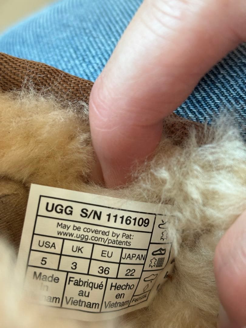 新品未使用　UGG クラシックウルトラミニ　チェスナット