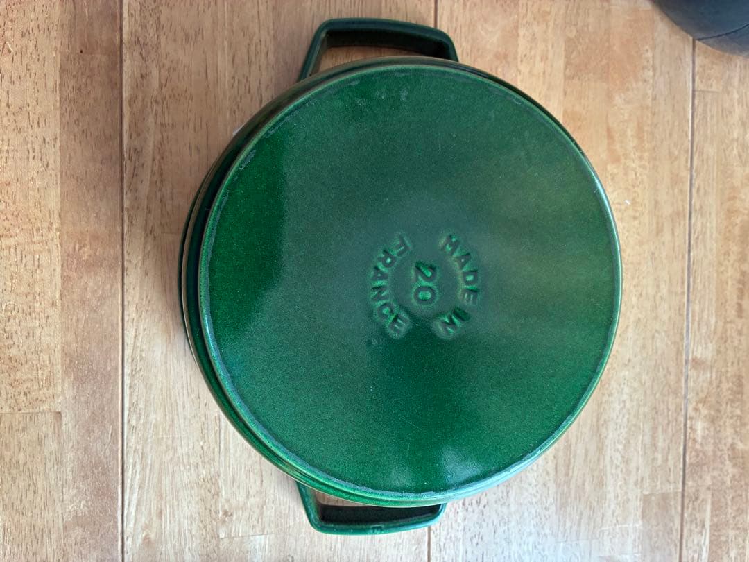 ストウブ　フォレストココット ラウンド 20cm ミナペルホネン　バジルグリーン