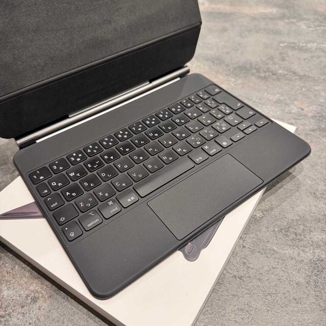 【美品】iPad Magic Keyboard ブラック 箱あり　セット割り有