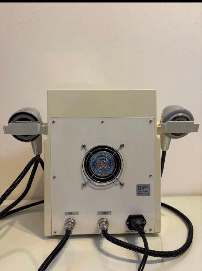 大手エステサロン導入品　業務用　キャビコンパクト