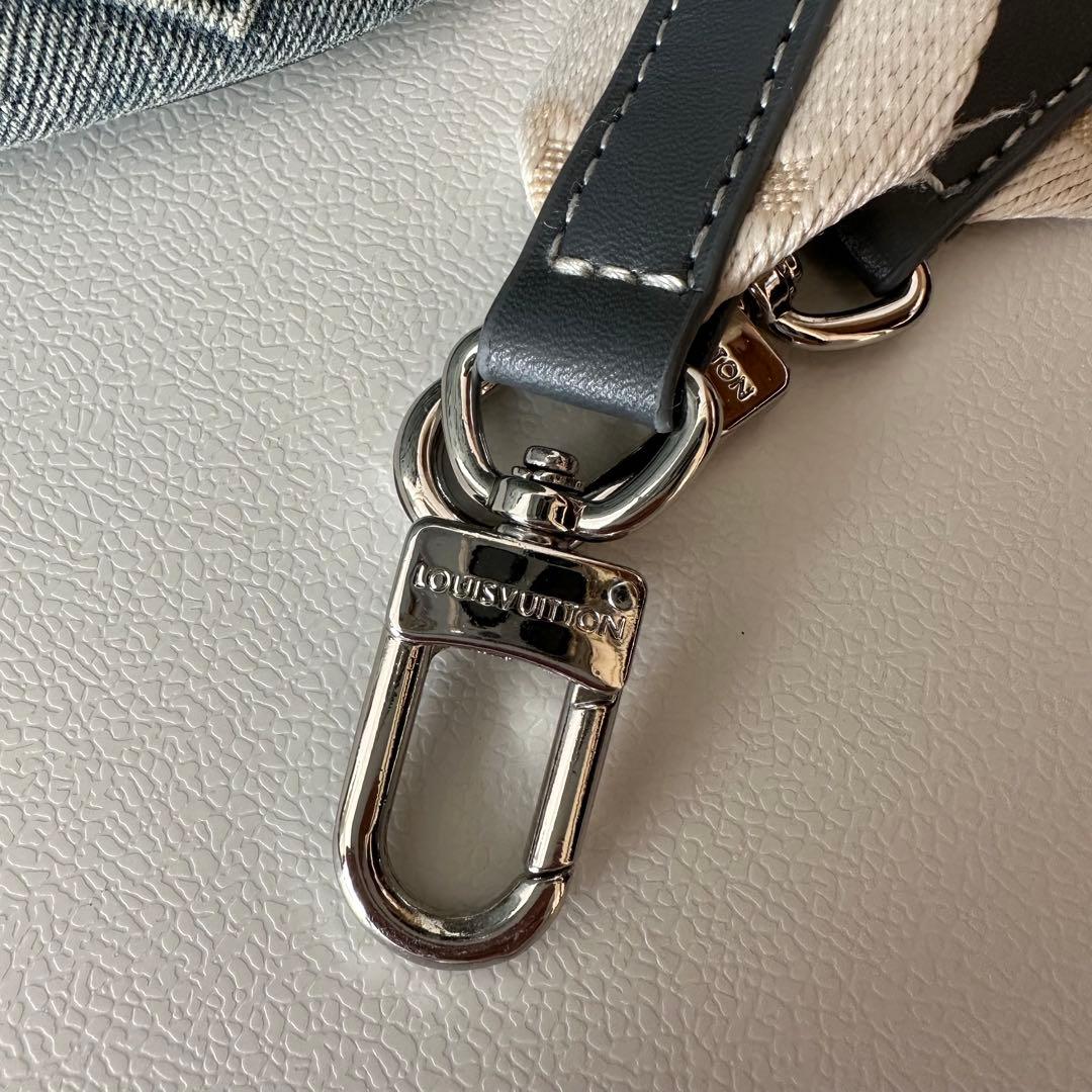 Louis Vuitto グレー デニムショルダーバッグ