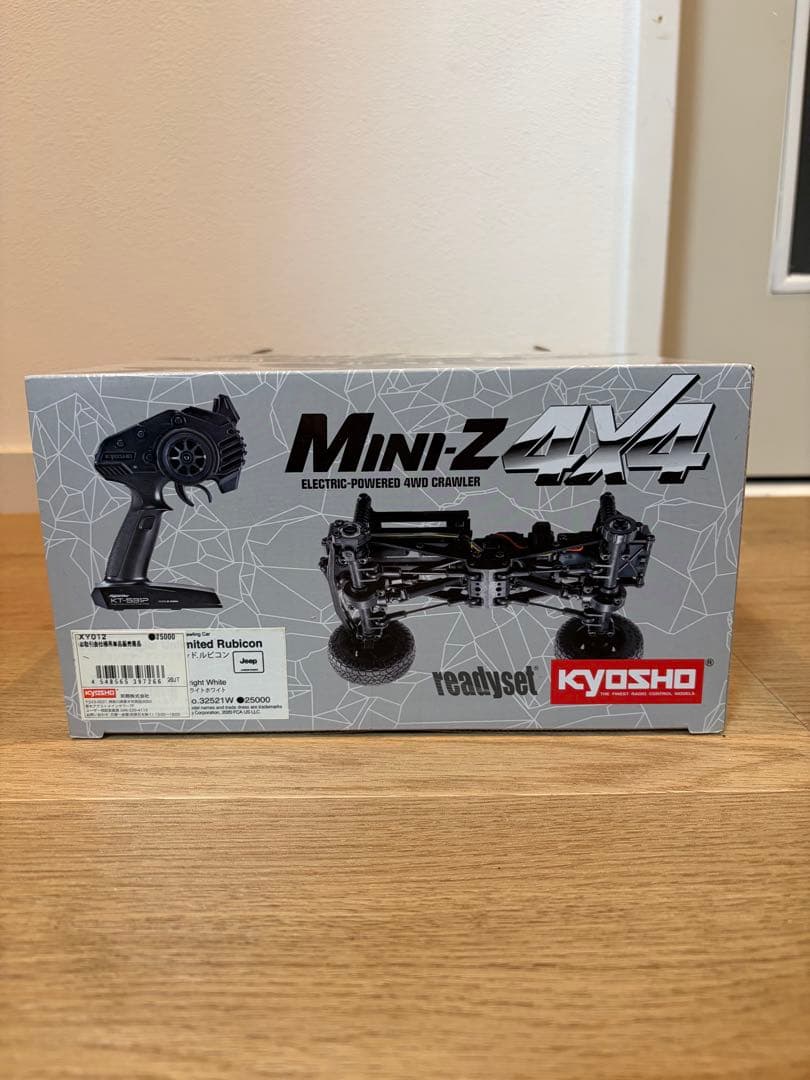 京商 ミニッツ4×4 ジープ ラングラー アンリミテッド ルビコン ホワイト