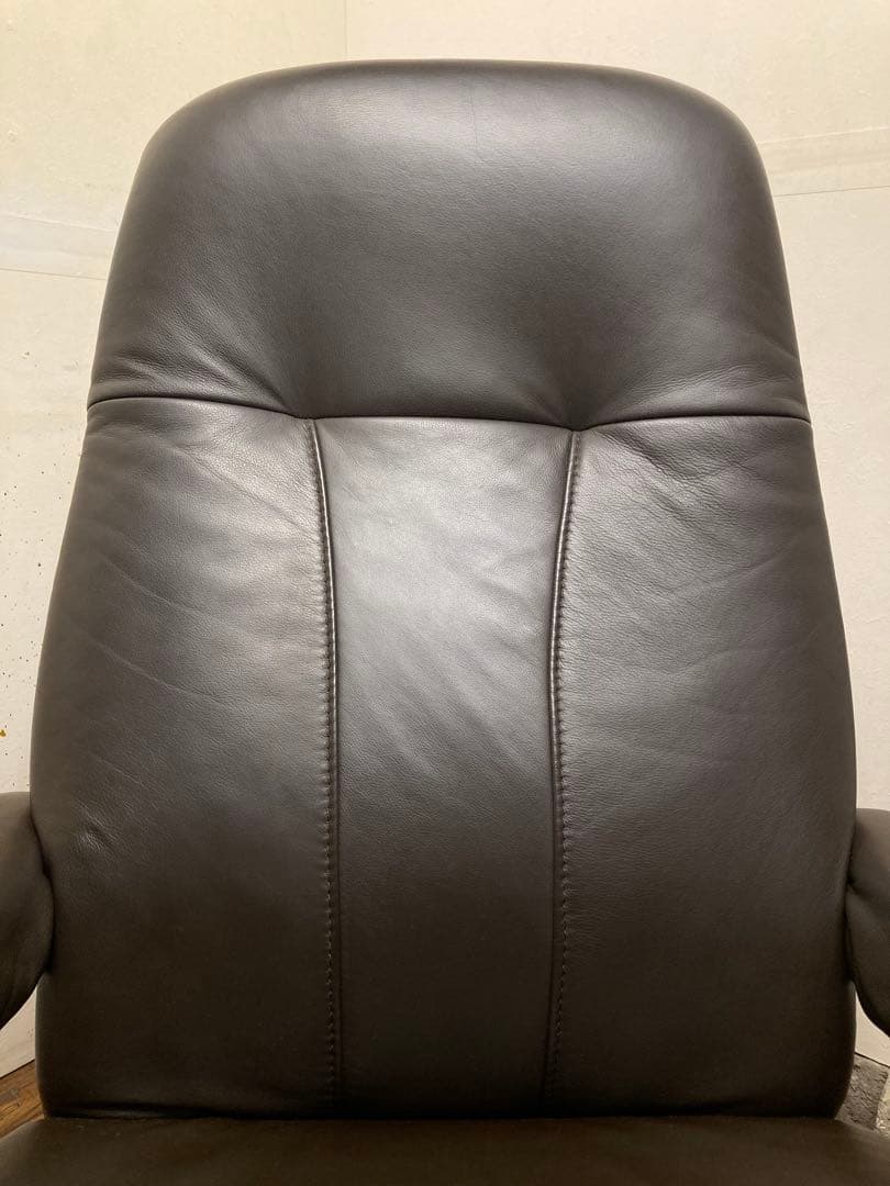 ドイツ himolla ヒモラ社製 本革リクライニングチェア&オットマンセット
