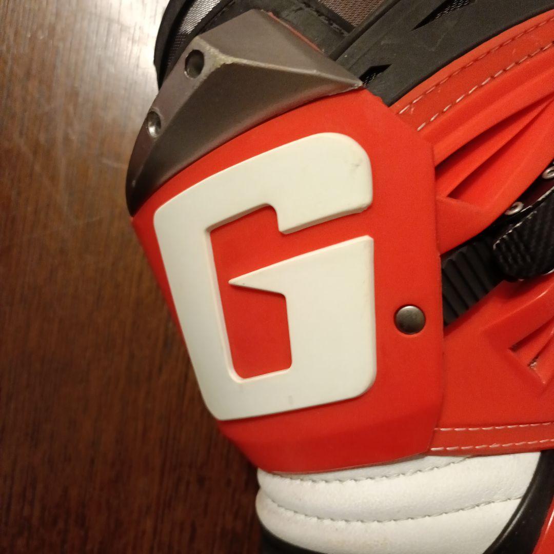 商品番号：9　GAERNE ロードライディングブーツ 赤/白/黒