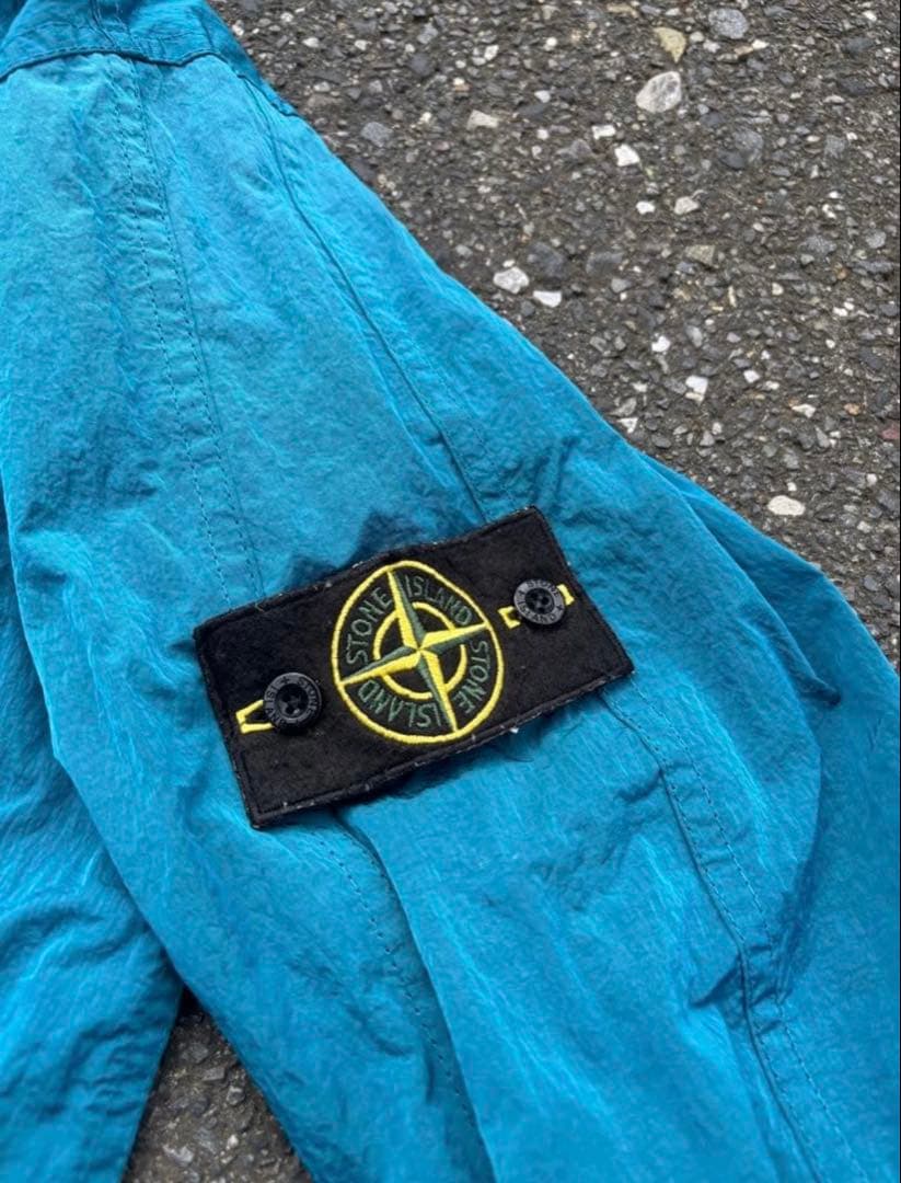 STONE  フード付きナイロンジャケット