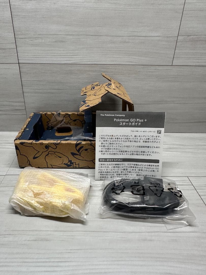 Pokemon GO Plus + ポケモンGO プラスプラス