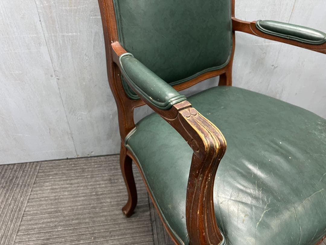 1062◆格安配送地域あり◆イーセンアーレン肘付きダイニングチェア◆ロビー