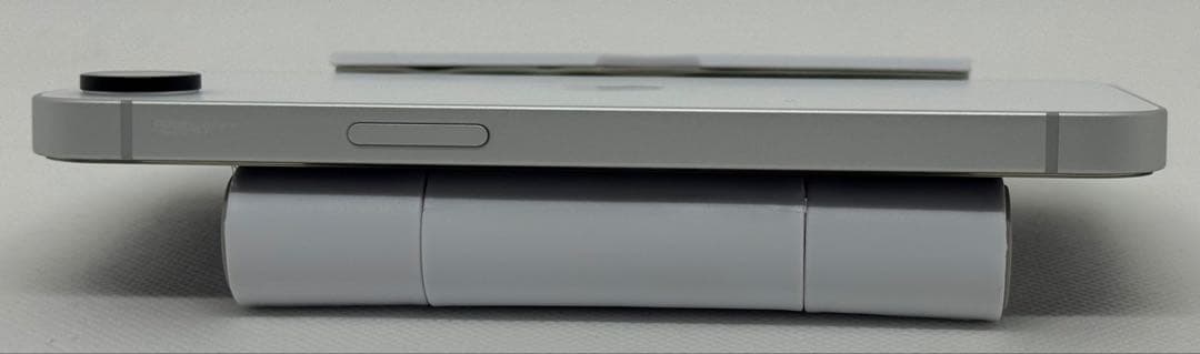 iPhone 16e 128GB ホワイト バッテリー最大容量100%