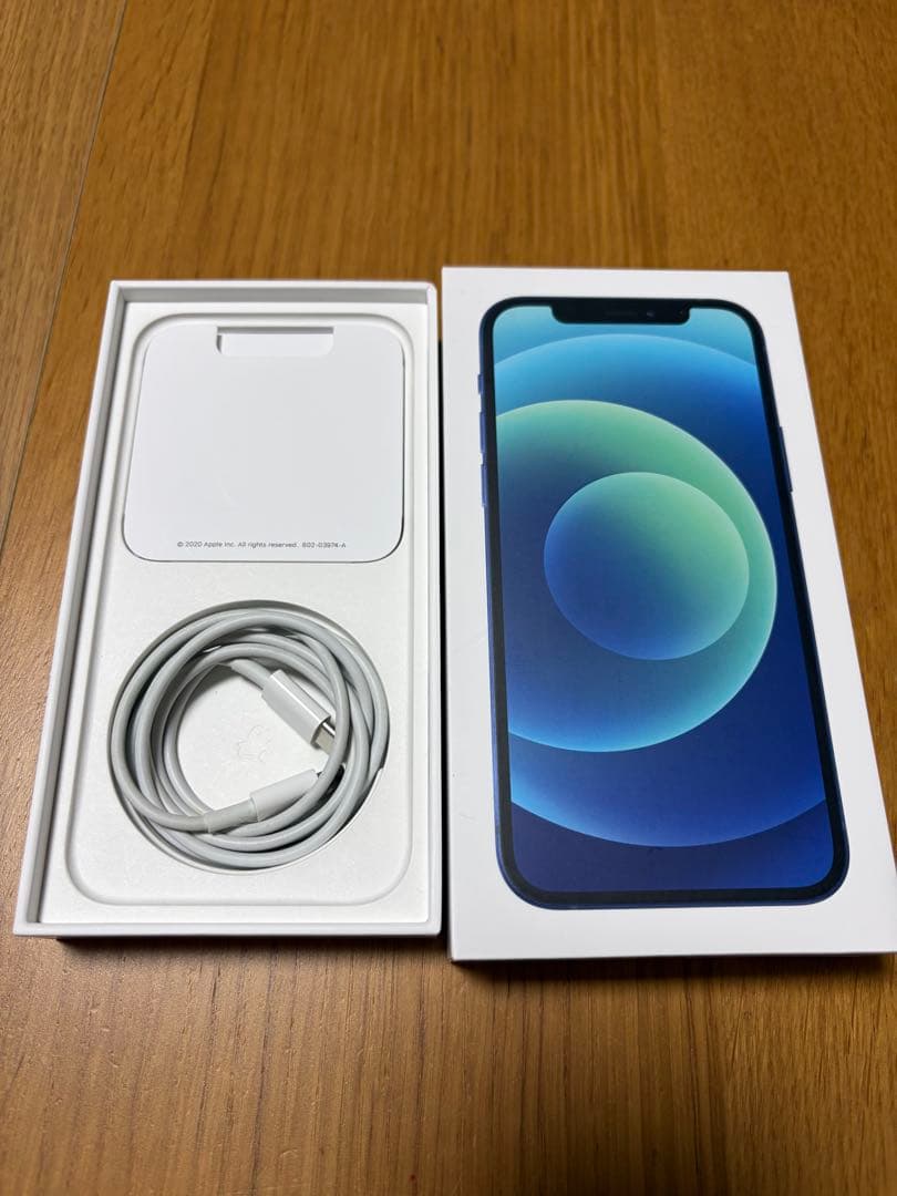Apple iPhone 12 青 本体