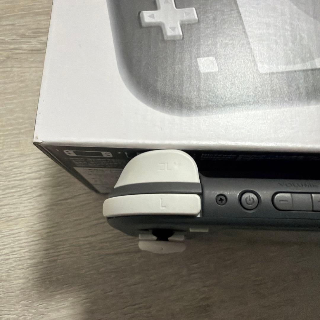 2024年製Nintendo Switch lite スイッチライト　本体