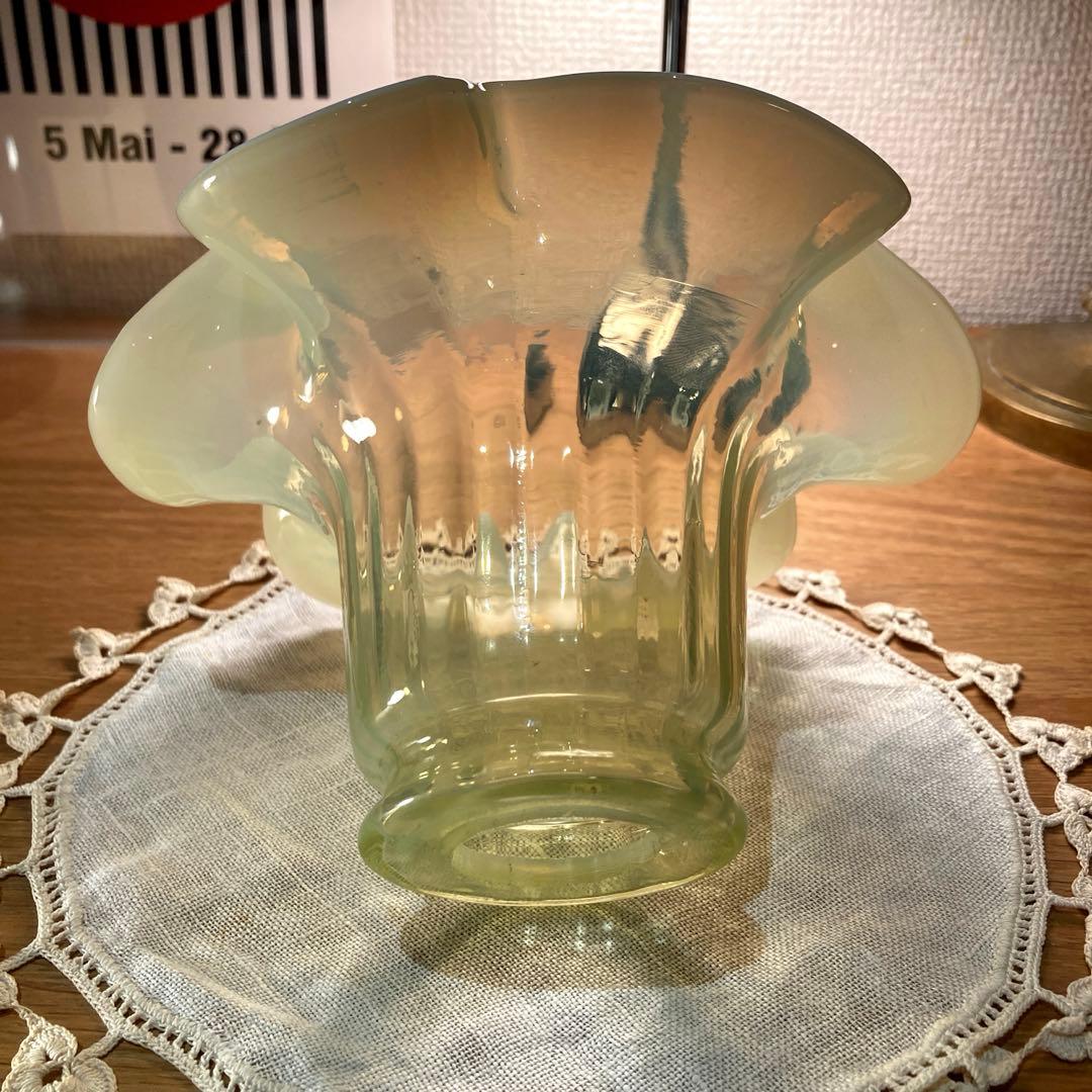 ヴァセリン（ウラン）　イギリス　1920年　ランプシェード　ガラス　アンティーク