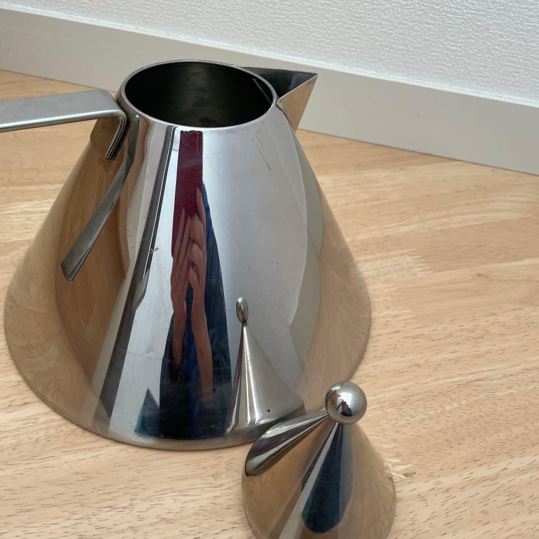 ALESSIステンレス製円錐形やかん