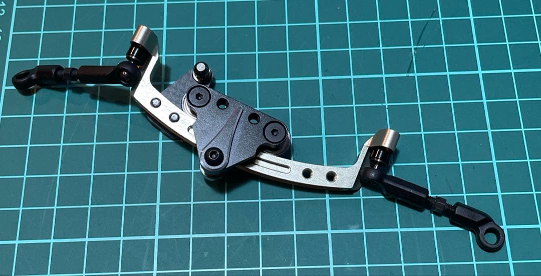 ヨコモRD2.0用　ステアリングラック　センタークランク　アルミサーボマウント付