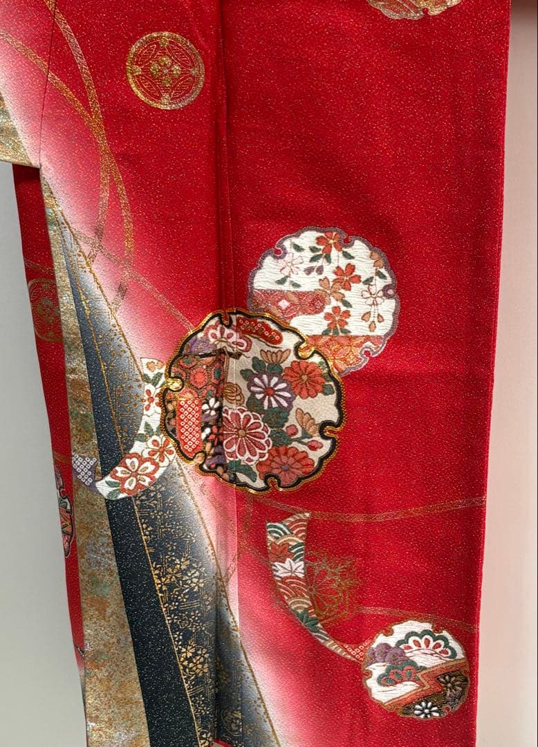 七五三　7才　お嬢様　金彩雪輪図　振袖　晴れ着　長襦袢付　美品　正絹えんじ赤