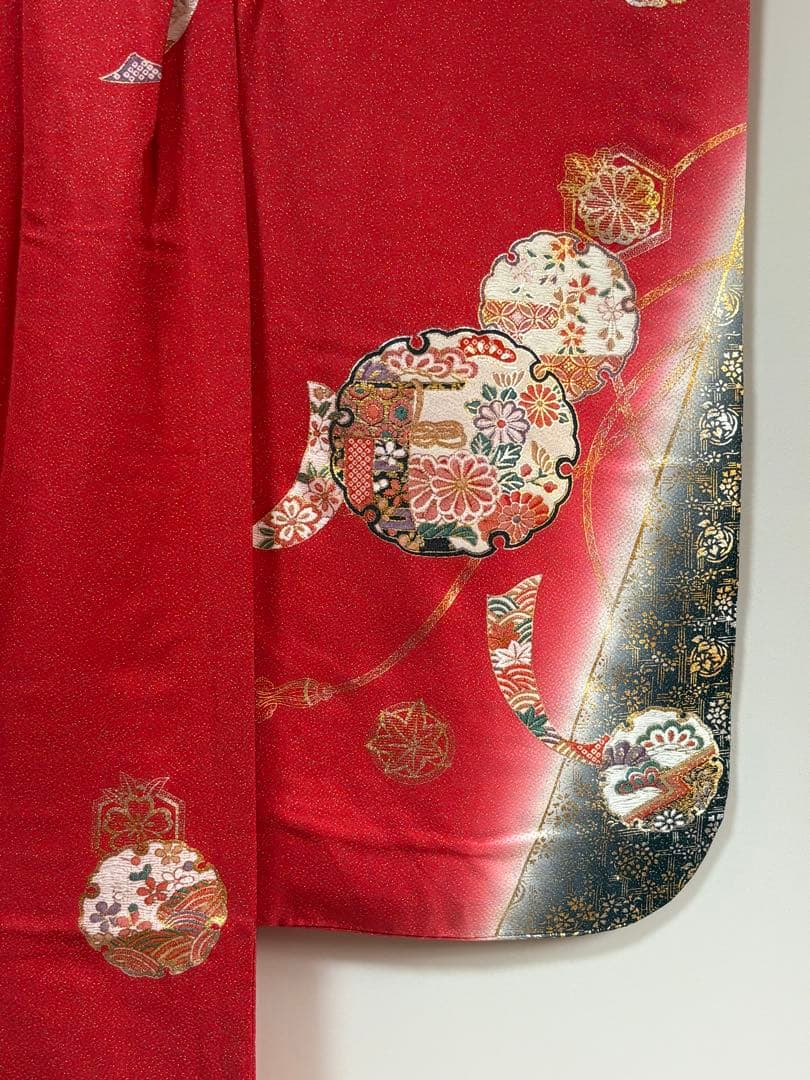 七五三　7才　お嬢様　金彩雪輪図　振袖　晴れ着　長襦袢付　美品　正絹えんじ赤