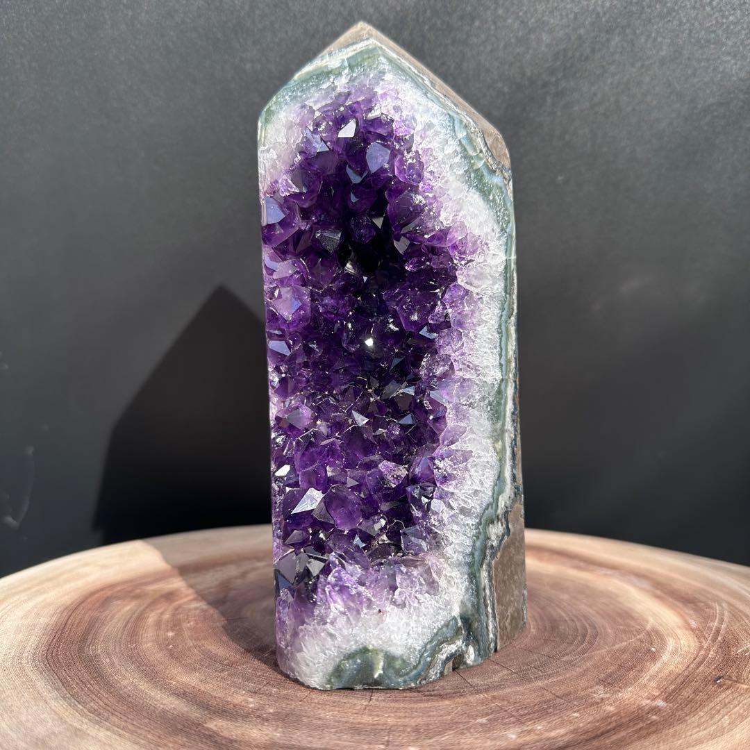 天然石アメジストのポイント　置物G.61