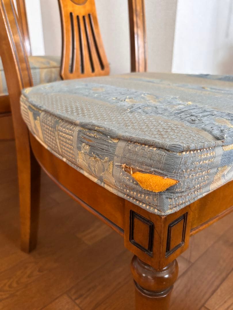 ①訳あり　カリモク　ドマーニ　木製ダイニングチェア　一脚