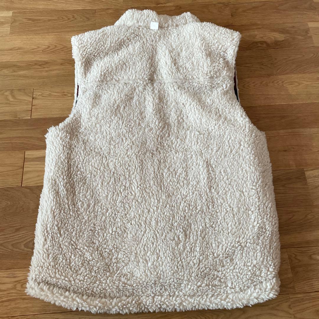 【新品未使用】Patagonia（パタゴニア）リバーシブル ビビー ダウンベスト