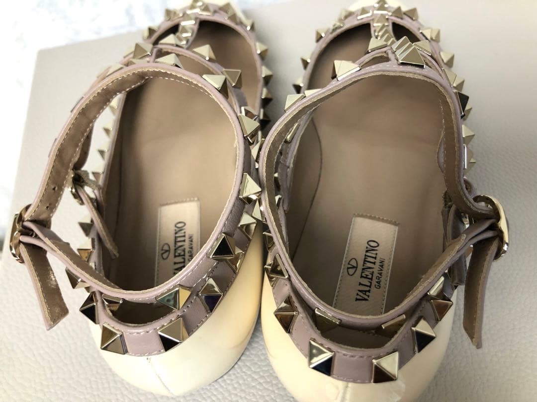 最終値下！VALENTINO ロックスタッズバレリーナ　フラットジューズ