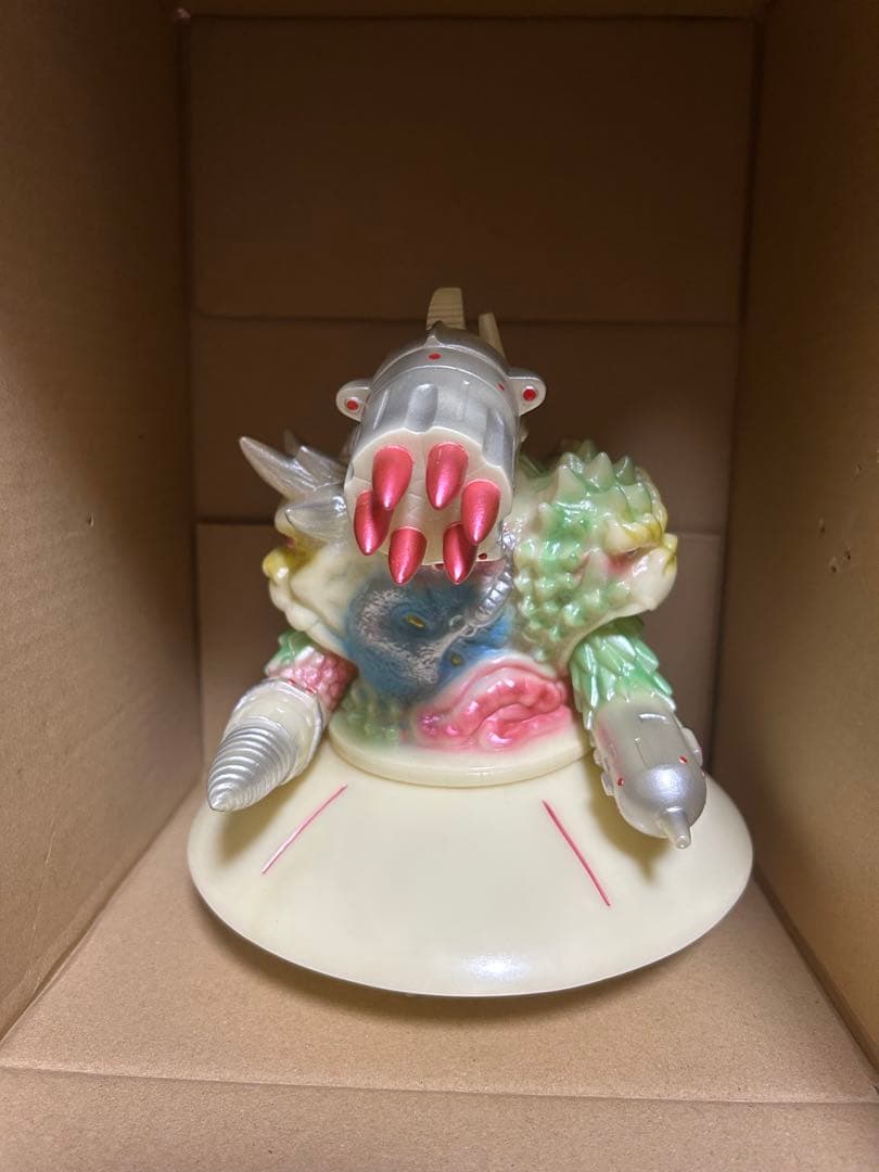 トイグラフ　円盤生物　Death Climax インディーズソフビ　ソフビ
