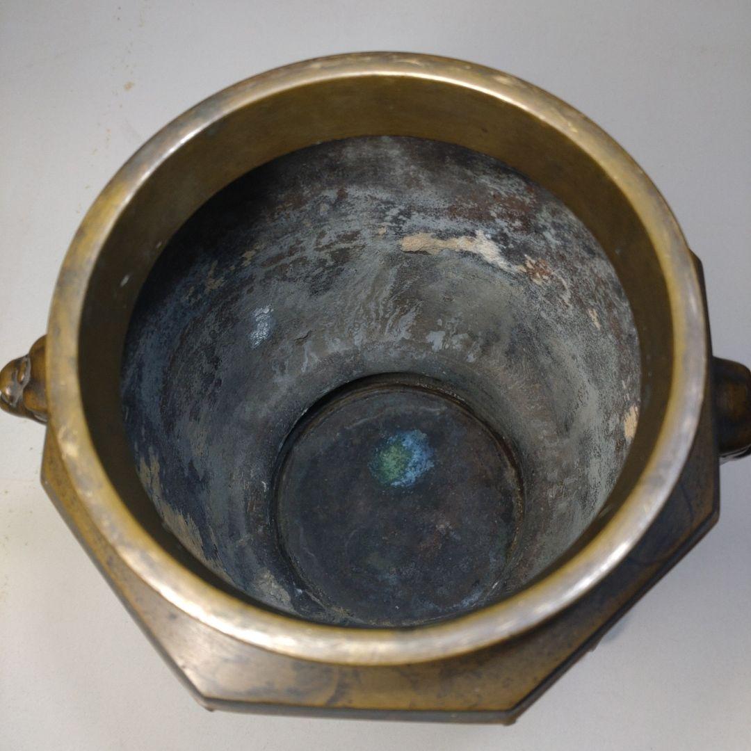 黄銅製　龍鳳凰図 双獣耳 獣足 薄端