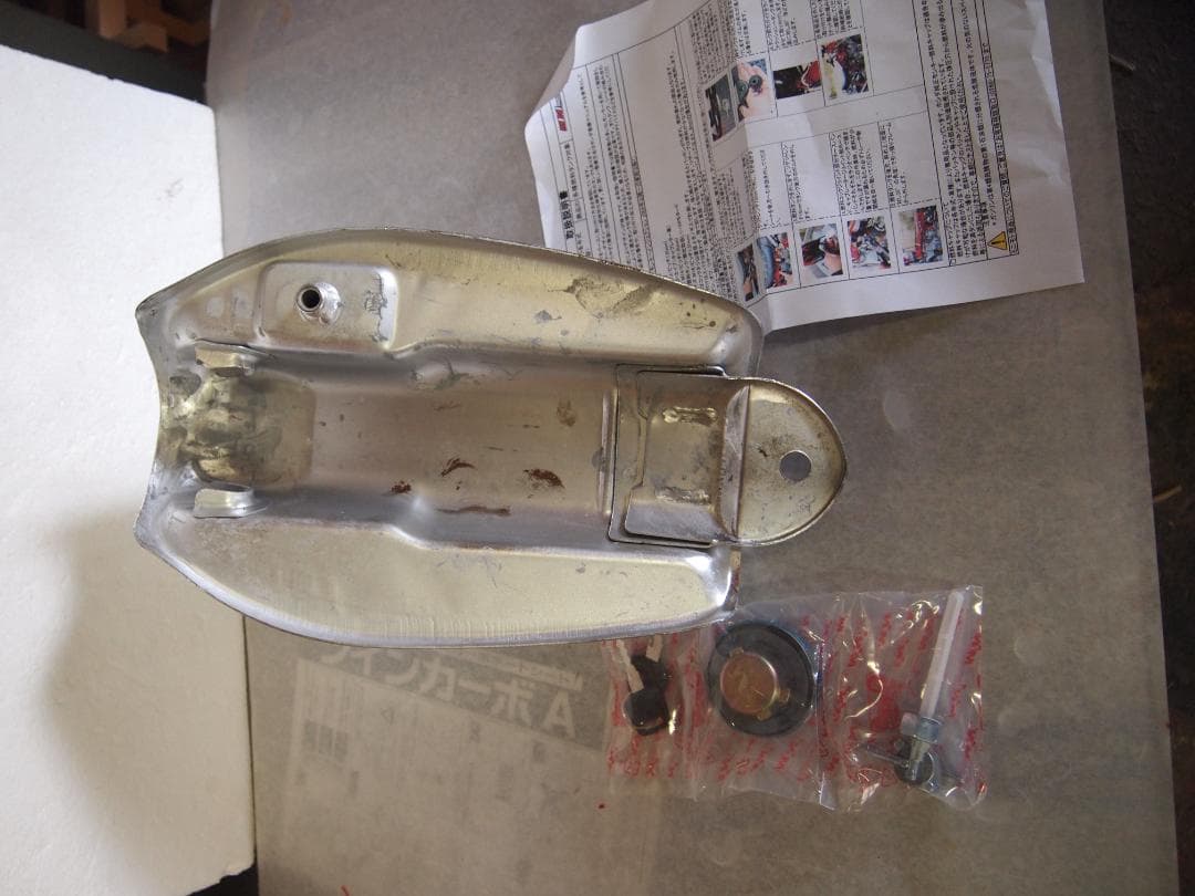 モンキー、ゴリラ、クロムバイクタンク 取り付け説明書付き