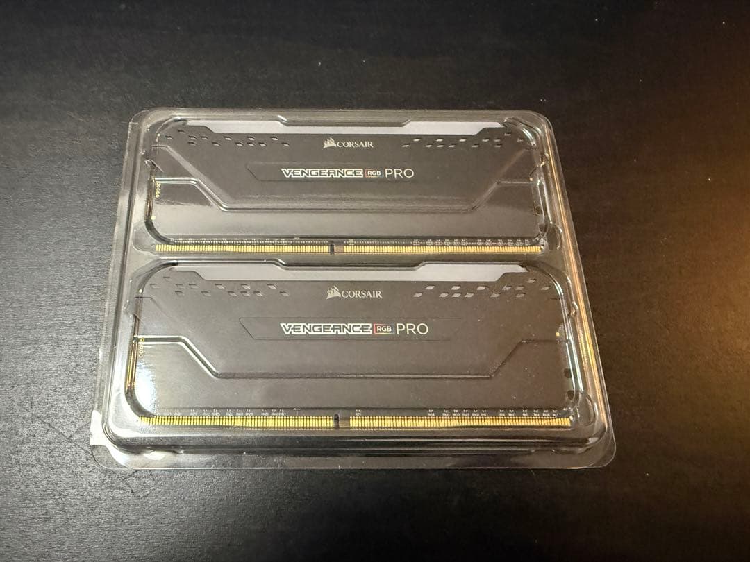 メモリー CORSAIR VENGEANCE 32GB DDR4 3600MHz