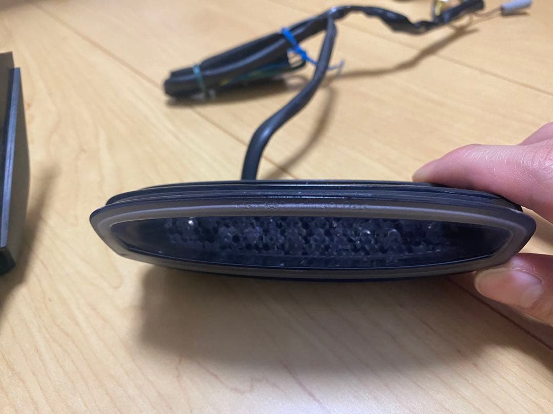 XSR900 TST Industries ウィンカー内蔵 スモークテールライト