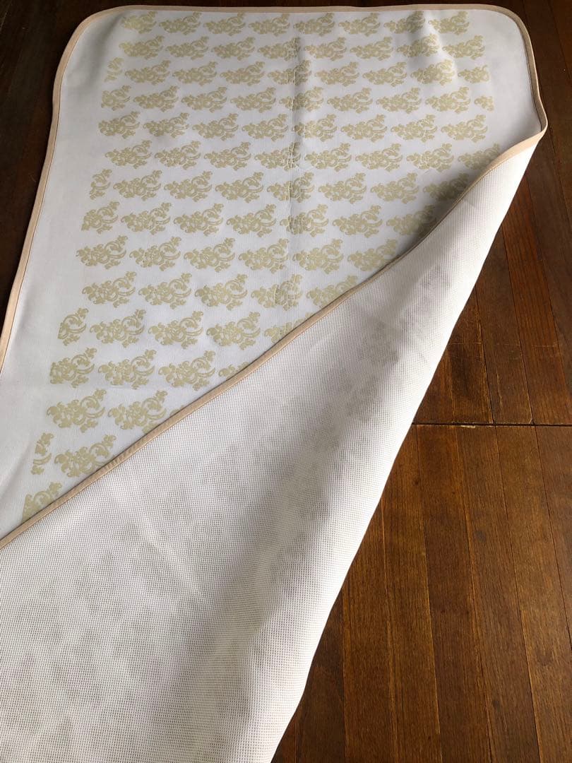 グランドイーワンズ　ホルミシスシーツ100✖️200㎝