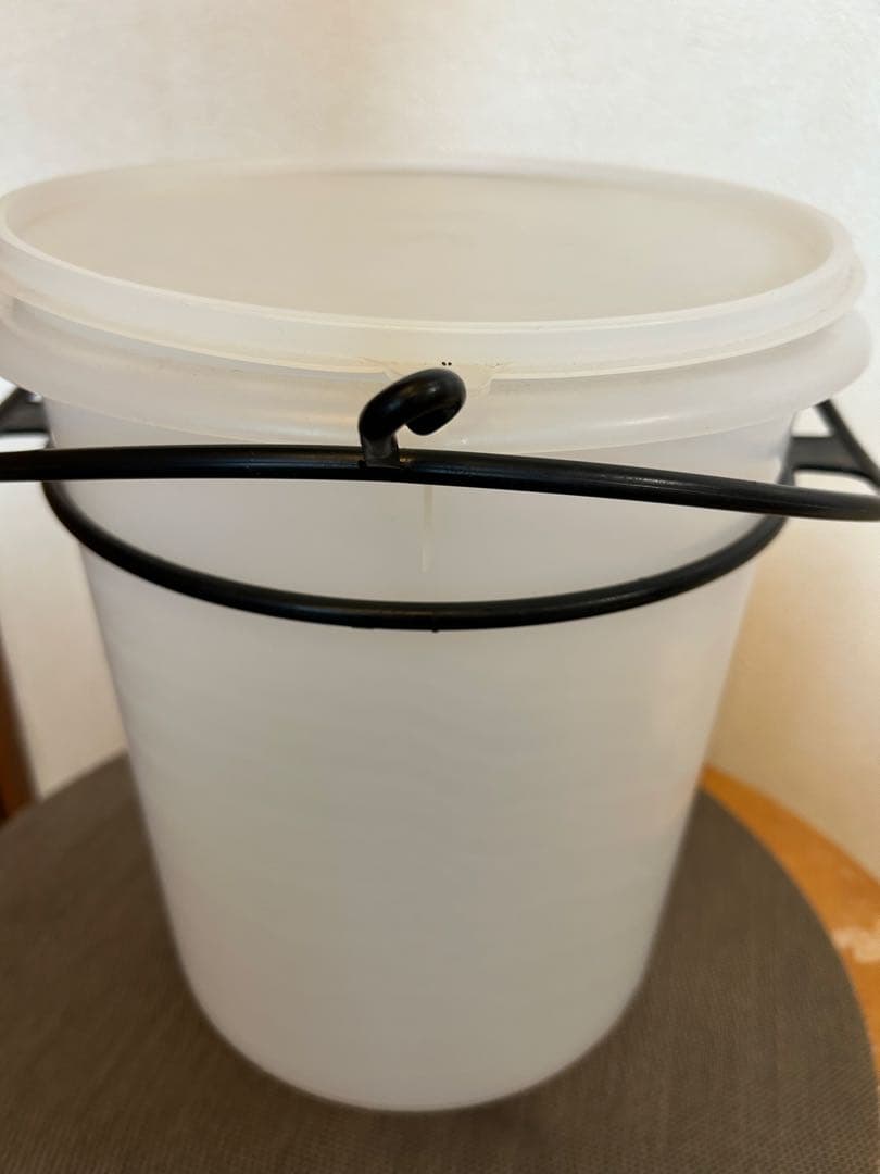 人気タッパーウェア 大容量保存容器バケツ型 ハンドル付き 直径24cm ８.８L